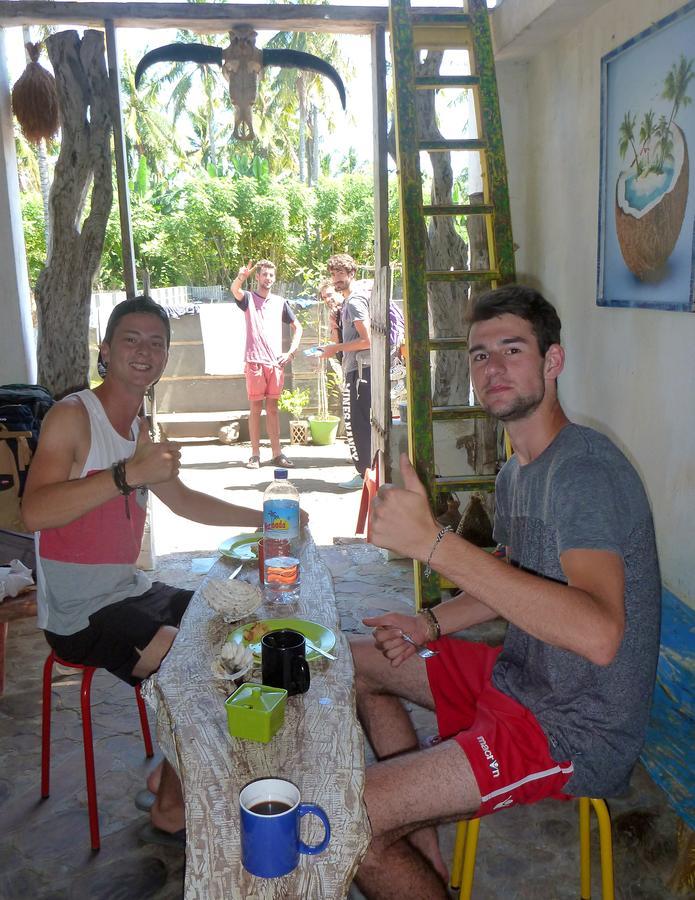 Auberge de jeunesse Gipsy Backpackers à Gili Trawangan Extérieur photo