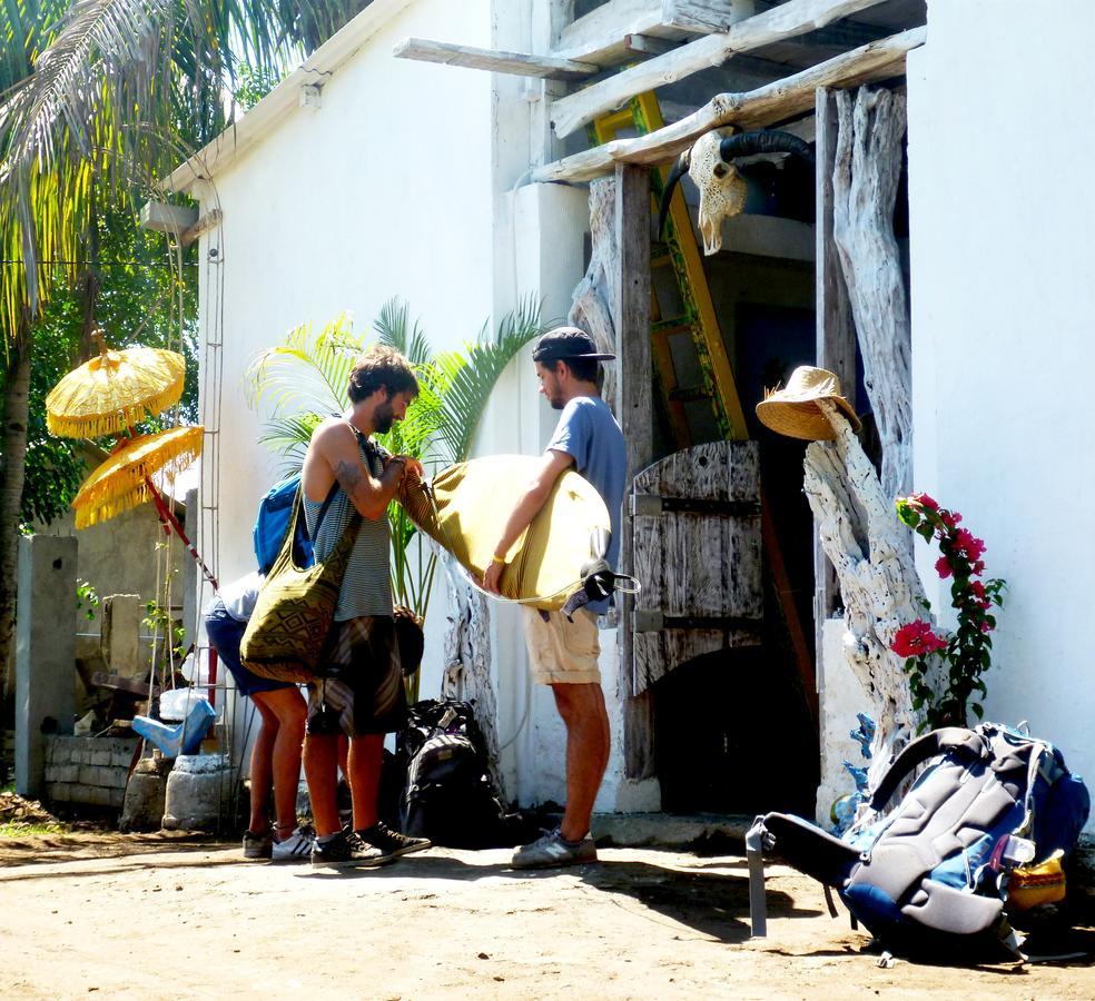 Auberge de jeunesse Gipsy Backpackers à Gili Trawangan Extérieur photo