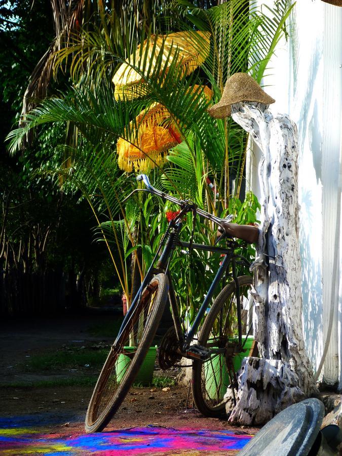 Auberge de jeunesse Gipsy Backpackers à Gili Trawangan Extérieur photo