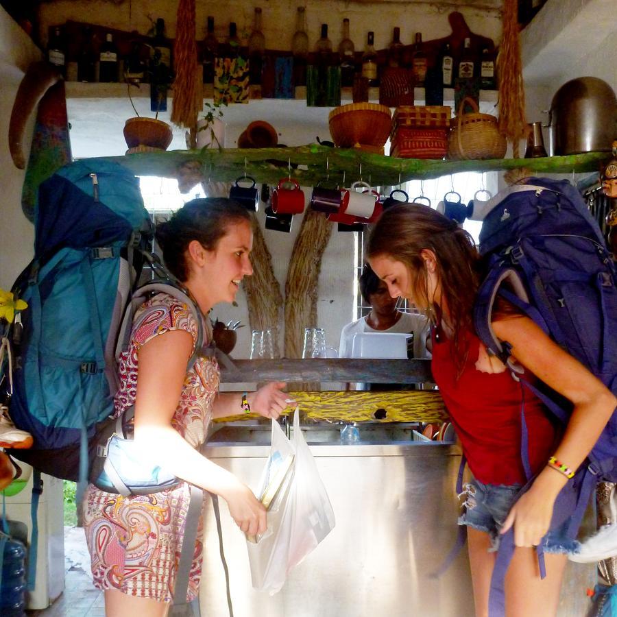 Auberge de jeunesse Gipsy Backpackers à Gili Trawangan Extérieur photo